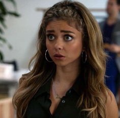 Modern family Sarah Hyland, Discord Server, Modern Family, Hair