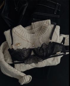 Pretty Lingerie, Black Set, Mode Inspiration, Vienna, Lace Shorts, Black Lace, We Heart It, Winter Fashion, Vision Board