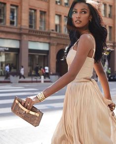 Jasmine Tookes Style, Jasmin Tookes, Corporate Baddie, Colorful Outfits, Dark Academia Fashion, Jasmine Tookes, Nude Dress, Black Femininity, Going Viral