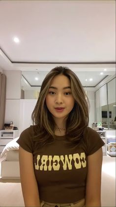 Short Hair Color Ideas For Asian Skin, Hair Color For Short Hair Morena, Hair Color Ideas For Morenas, Hair For Morena Skin, Balayage For Morena, Hair Color Ideas Morena, Balayage For Morena Skin, Hair Color Ideas For Straight Hair, Hair Color For Asian