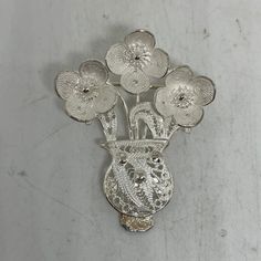 Vintage Filigree Pin 925 Sterling Silver Brooch
https://www.etsy.com/listing/1037853698/vintage-filigree-pin-925-sterling-silver Paw Ring, Vintage Jewelry Sets, Sterling Silver Brooch, Stone Inlay, Silver Brooch, Vintage Jewels, Vintage Pins, Etsy Jewelry, 925 Sterling Silver Earrings