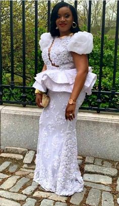 Nigerian Lace Dress, Lace Dress Classy, African Lace Styles, Long African Dresses, Short African Dresses, Best African Dresses, African Fashion Skirts, Lace Gown Styles, Afrikaanse Mode