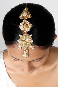 Buy Vaidaan Charvi Maangtika Online | Aza Fashions Neck Pics, Diy Fabric Jewellery, Bridal Jewels, Fabric Jewellery, Bridal Jewellery Design, Antique Jewellery Designs, Silk Thread Jewelry, Thread Jewellery, Handmade Fashion Jewelry