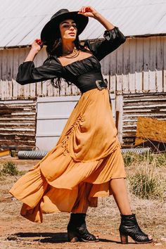 Ranchero Outfits Women, Fancy Western Outfits, Luxury Lifestyle Fashion, Looks Country, Estilo Country, Witch Outfit, Western Chic, Cowgirl Outfits, Style Crush