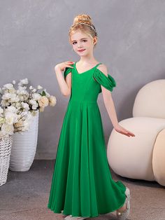 V-Neck Off The Shoulder Chiffon Junior Bridesmaid Dresses Bridesmaid Dresses Emerald, Baby Birthday Dress, Chiffon Material, Junior Bridesmaid Dresses, Junior Bridesmaid, Birthday Dress, Birthday Dresses, Baby Birthday, Elegant Look