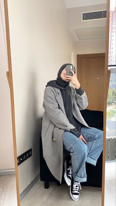 Casual Dress Korean Style, Modest Winter Outfits, Casual Korean Style, Outfit Hijab Casual, Hijab Inspiration, Ootd Hijab Casual, Estilo Hijab, Hijabi Fits, Street Hijab Fashion