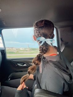 Dutch Braids Into Bubble Braids, Braids Into Bubble Braids, Bubble Braids Hairstyles, 2 Dutch Braids, Game Hairstyles, Hair With Bow, Softball Hair, Hairstyles Bubble Braids