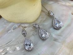 This set has the style and color you're looking for to add the final touches to your wedding day look with the perfect bridal Set!!Dramatic cubic Zirconia 18K Plating. Lead free and nickel free. Shining with beauty and adds a luxurious look.Perfect gift idea.Various Occasions: Ideal for Bridal, Wedding, Prom, Pageant, Bridesmaids, Parties, Proms, Homecoming, Black Tie Formal Affairs, Holidays, Special Occasions, Birthday, Valentine's Day, Mother's Day or Anniversary Gifts.All-match Clothes. Tear Black Tie Formal, Zircon Jewelry, Bridal Set, Bridal Sets, Bridal Wedding, Bridal Collection, Black Tie, Chains Necklace, Stone Color