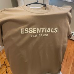 Brand New/ Never Worn Cotton Sweatshirt With Logo Print And Short Sleeves, Short Sleeve Graphic Tee Sweatshirt With Logo Print, Basic Short Sleeve Sweatshirt With Letter Print, Casual Short Sleeve Sweatshirt With Logo Print, God Shirts, Essentials Fear Of God, Kids Tshirt, Nike Tennis Dress, T Shorts