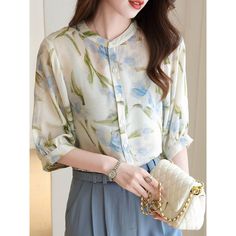 Chiffon Floral Blouse Fabric: Polyester Size: S, M, L, XL, 2XL Color: Light Green Pattern: Floral Occasion: Leisure, Outdoor, Daily, Vacation Floral Chiffon Blouse, Plain Hoodies, Plain Sweatshirt, Chiffon Floral, Medieval Dress, Floral Shirt Dress, Blouse Material, Green Pattern, Floral Chiffon