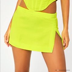 Nwt Miaou Neon Lime Micro Mini Skirt Size Small Green Short Skirt For Summer, Summer Green Short Length Skirt, Green Short Length Skirt For Summer, Short Green Summer Skirt, Green Short Length Summer Skirt, Yellow Mini Skirt For Party, Fitted Yellow Mini Skirt For Summer, Fitted Green Asymmetrical Skort, Fitted Asymmetrical Green Skort