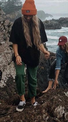 Wander Outfit, Granola Girl Outfits, Granola Outfits, Surfergirl Style, Granola Girl Aesthetic, Hiking Outfits, Skandinavian Fashion, Camping Outfits, Cooler Look