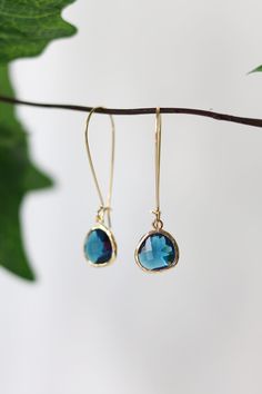 ❀ Sapphire glass measuring 13 x 15mm set in gold plated bezel, hung on 16k gold plated earwires. From top to bottom earrings measure 50mm. ❀Each piece of jewellery is gift boxed and is carefully packaged to ensure safe arrival. ►Please view full collection of ✶E a r r i n g s✶ by clicking the link below: http://www.etsy.com/shop/LuluCrystalline?section_id=12237511 ►Please read my shop ✶P o l i c i e s✶ before purchasing by clicking the link below: http://www.etsy.com/shop/LuluCrystalline/policy ►Feel free to contact me via etsy messages or email if any questions. Thank you so much for visiting Lulu Crystalline! LuluCrystalline 2020. All materials including photos, written material and designs remain the intellectual property of LuluCrystalline. All Rights Reserved. Modern Crystal Drop Earrings Gift, Modern Crystal Drop Earrings For Gifts, Modern Drop Crystal Earrings For Gift, Earrings Stone, Gold Dangle Earrings, Birthstone Earrings, Birthstone Earring, Earrings Drop, Gold Earrings Dangle