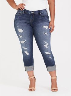 Plus Size Crop Boyfriend Jean - Distressed Dark Wash, COMO Ripped Bermuda Shorts, Z Cavaricci Jeans, Best Jeans For Women, Cropped Boyfriend Jeans, Low Waist Jeans, Jeans Outfit Casual, Black Ripped Jeans, Boyfriend Jean, Curvy Jeans