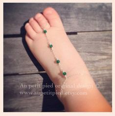 Baby barefoot sandals,baby foot jewelry-baby jewelry,baby girl gift,foot jewelry-toddler barefoot sa Barefoot Sandals Crochet Pattern, Jewelry Box Plans, Barefoot Sandals Baby, Unique Baby Gift, Flower Girl Shoes, Gift Flower, Baby Sandals, Baby Jewelry