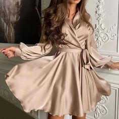 Chique Outfit, Nightclub Dress, Mode Kimono, Gaun Fashion, Elegant Party Dresses, Bridal Party Dresses, Maxi Robes, Khaki Dress, Satin Mini Dress