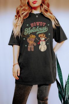 Retro Western Christmas Comfort Colors Shirt Howdy Holidays T - Etsy Vintage Cowboy Christmas, Cowboy Santa, Distressed Shirt, Cowboy Christmas, Retro Western, Western Christmas, Vintage Cowboy, Comfort Colors Shirt, T Shirt Oversized