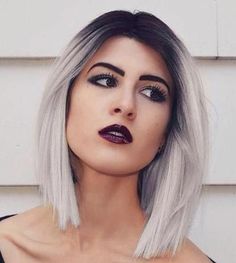 ash+blonde+hair+with+black+roots Snow White Hair, Black Roots, Kelly Osbourne, Ash Blonde Hair, Ombré Hair, Helen Mirren, Platinum Blonde Hair, Dark Roots