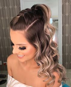 Prom Hair Up, Hair Braid Videos, Peinados Fáciles Para Cabello Corto, Penteado Cabelo Curto, Hair Stylist Life, Metallic Hair