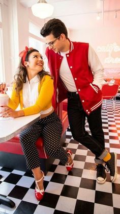 Fundraiser Outfit, 50s Themed Party, 50's Aesthetic, Sock Hop Outfits, 50s Photoshoot, Grease Outfits, 50s Outfit, Prenup Shoot