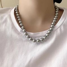 Material: Imitation pearl Style: Affordable luxury style Gray Pearl Necklace, Big Pearl Necklace, Y2k Earrings, Grey Pearl Necklace, Pearl Chain Necklace, Layered Chain Necklace, Big Pearl, Layered Chains, Pearl Choker Necklace