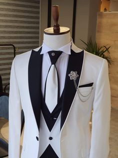 Lori White Slim Fit Peak Lapel Wedding Suit – BOJONI Lapel Wedding, White Wedding Suit, Tuxedo Colors, Costume Africain, Black And White Suit, Clothes Jacket, Pants Gift, Dress Suits For Men, Designer Suits For Men