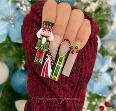 Nutcracker Christmas Nails, Green And Red Christmas Nails, Slay Nails, Green And Red Christmas, Nail Video, New Years Nail Designs