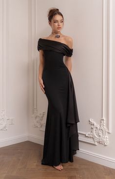 Black Corporate Gown, Elegant Black Floor-length Evening Dress, Off-shoulder Black Evening Dress For Gala, Black Off-shoulder Evening Dress, Chic Black Off-shoulder Evening Dress, Black Off-shoulder Maxi Dress For Gala, Black Dress Off Shoulder, Sleek Prom Dress, Modest Fall Outfits