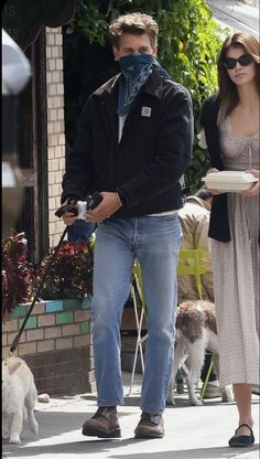 Miles Teller Outfit, Milo Ventimiglia Style, Men’s Boots Style, Carhartt Detroit Jacket Outfit Men, Workwear Jacket Outfit Men, Outdoor Outfit Men, Dadcore Aesthetic, Operator Aesthetic, Carhartt Street Style