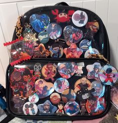 Ita Backpack, Team Fortress 2 Medic, Team Fortess 2, Decorated Bags, Ita Bag, Think Fast, Bag Pins, Backpack Decoration