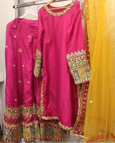 Simple Suit Designs, Heavy Suits, Designers Dresses, Man Dress Design, Haldi Dress, Baby Fancy Dress, Ruby Set, Quote Islam, Women Dress Collection