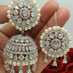 Indian Jewelry Design, Latest Earrings Design, Dangle Pearl Earrings, Maang Tika, Maang Tikka, Indian Jewellery Design, Cubic Zirconia Jewelry, Jewelry Fashion Trends, Jhumka Earrings