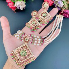 jadau necklace tanishq Jadau Choker Set, Jadau Choker, 22k Gold Jewelry Necklaces, Jadau Jewellery, Rani Haar, 22k Gold Jewelry, Hanging Beads, Pearl Necklace Set, Emerald Bead