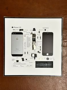 an apple iphone 3g is displayed in a box with parts labeled on the side