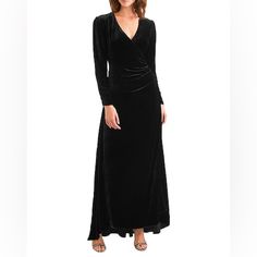 Embrace Your Inner Villain With This Stunning Black Velvet Dress From Olivia Von Halle In Collaboration With Disney's Maleficent. This Dress Is Designed To Fit Women's Size S With A Regular Size Type, Featuring Long Sleeves And A Long Dress Length That Exudes Elegance And Sophistication. The Dress Is Made Of High-Quality Velvet Fabric That Adds A Touch Of Luxury To Your Wardrobe, Perfect For Any Occasion. The Dress Is Adorned With The Iconic Maleficent Logo, Adding A Touch Of Disney Magic To The Maleficent Mistress Of Evil, Mistress Of Evil, Disney Maleficent, Olivia Von Halle, Disney Dresses, Black Velvet Dress, Maleficent, Disney Magic, Halle