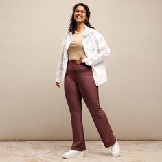 Designed to enhance your figure, these trendy burgundy leggings feature a high waist and a butt-lifting cut. The flared leg bottoms add a touch of style and make the cherry color leggings comfortable. Wear them on a walk, to the gym, or style them up with a bomber jacket or hoodie. * 74% recycled polyester, 26% elastane * Fabric weight (may vary by 5 7.37 oz./yd.² (250 g/m²) * Soft and stretchy premium quality fabric with a mild compression feel * Moisture-wicking fabric * UPF 50+ protection * High-waisted with a butt-lifting cut * Flared design from the knee down * Double-layered waistband with a pocket on the inside * The fabric is OEKO-TEX 100 standard certified * Blank product components sourced from China and Turkey Disclaimer: If body measurements fall between sizes, size up for a co Color Castaño, Color Leggings, Cherry Color, Burgundy Leggings, Bottom Design, Womens Leggings, Flare Leggings, Bell Bottom, Mens Activewear