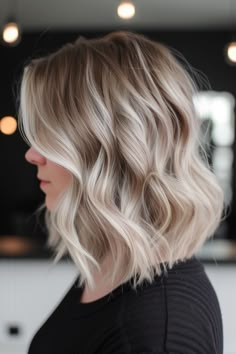 Short Hair With Lowlights Blonde, Dimensional Short Blonde Hair, Angled Lob Haircut Thick Hair, Short Shadow Root Blonde Hair, Blonde Wavy Lob, Blonde With Subtle Lowlights, Ash Blonde Wavy Hair, Blonde Bob For Fine Hair, Short Blonde Hair Root Smudge