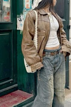 Streetwear Fashion Fall, Layered Winter Outfits, Paris Outfit Ideas, Winter Outfits Street Style, Fashionista Outfits, Autumn Street, Stylish Fall Outfits, Streetwear Fits, Streetstyle Fashion