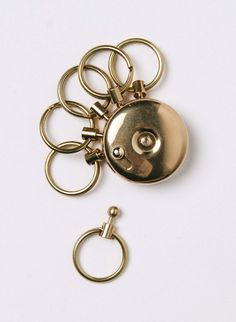 japanese brass key holder Easy Rings To Make, Yvon Chouinard, Unique Gifts For Men, Brass Charms, Jewelry Lookbook, 50th Gifts, Bling Rings, Key Holder, Bits And Bobs