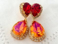 Orange pink and deep red Swarovski Chandelier earrings, Bridal earrings, Dangle earrings, Orange Red Drop Earrings Wedding, Bridal Earrings Chandelier, Crystal Chandelier Earrings, Orange Earrings, Wedding Jewelry Earrings, Earrings Wedding, Swarovski Earrings, Red Crystals, Stunning Earrings