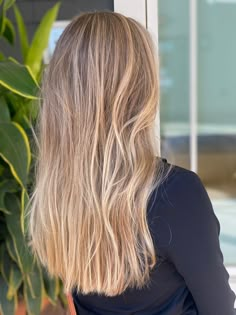 Warm Blond Highlight, Highlights For Dimension, Natural Lowlights For Blondes, Babyhighlights Balayage Blonde, Sun Kissed Blonde Highlights, Lived In Neutral Blonde, Champagne Highlights, Golden Babylights, Golden Blonde Babylights