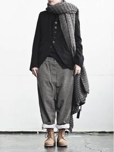 WOMEN :: CLOTH :: TROUSERS :: MARIA TURRI Plaid Pants Sarouel Pants, Sukienki Maksi, Boho Styl, Plaid Pants, 가을 패션, Mode Vintage, Mode Inspiration, Outfit Casual, Look Fashion