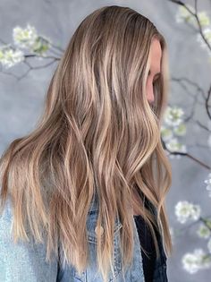 Blonde Strands, Hair Colors For Fall, Mushroom Blonde, Fall Blonde Hair Color, Blonde Hair Colors, Neutral Blonde