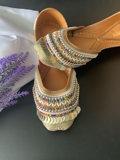 Traditional shoe/jutti Honeycomb . Made in Punjab, india. Entire shoe is made of genuine leather. For total comfort double cushion added. Leather lining to the side. Front and back has jari and head work. Completely hand made. Punjabi Jutti, Honeycomb, Shop Earrings, Hand Made, Genuine Leather, India, Leather, Quick Saves