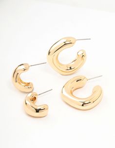 Upgrade your style with this pack of two gorgeous hoops. The gold molten finish adds a touch of luxury, while the classic hoop shape keeps things timeless. Perfect for any look, from casual to chic. Dimensions: Length 25 mm x Width 5 mm | Lovisa Gold Molten Hoop Earrings 2-Pack Earrings Lovisa, Upgrade Your Style, The Gold, 2 Pack, Your Style, Hoop Earrings, Gold