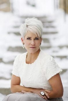 Kort Bob, Short White Hair, Sassy Haircuts, Hairstyles For Women Over 50, Short Grey Hair, Best Short Haircuts, Hot Hair Styles