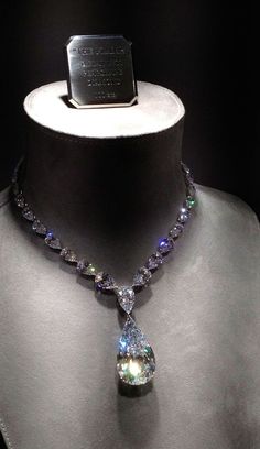 Graff Diamond Necklace, Graff Necklace, Graff Diamonds, Luxe Jewelry, Dope Jewelry, Expensive Jewelry, Jewelry Lookbook