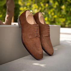 Luxury handcrafted leather shoes crafted with premium quality leather. All inner and outer parts including sole made of genuine leather. Every item we produce has a piece our love, our soul. To find out your exact US size, take a look at our size chart. We are offering free shipping World-wide to all our valued customers. Please note, We make - Made to Order handcrafted leather shoes and it will take 2 to 3 weeks to complete. We ship our products using FedEx / DHL Express and typically it takes Black Leather Cowboy Boots, Brown Derby, Star Boots, Shoe Crafts, Leather Cowboy Boots, Tassel Loafers, Mens Oxfords, Derby Shoes, Comfortable Shoes