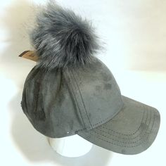 Nwt - Women's Gray Baseball Cap Hat In Faux Suede With Pom Pom Adjustable Strap-Back Brand : C . C One Size Material : 100% Polyester Will Be Shipped Usps In A New Box To Protect Its Shape. All Items Stored In Pet/Smoke-Free Environment. Thank You For Visiting. Adjustable Hats With Faux Fur Lining For Fall, Adjustable Hat With Faux Fur Lining For Fall, Casual Brimmed Hat With Faux Fur Lining, Trendy Fall Hats With Faux Fur Lining, Casual Adjustable Hat With Faux Fur Lining, Casual Hats With Adjustable Faux Fur Lining, Hawaiian Woman, Ny Hat, Native American Print