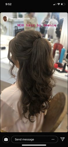 Hair Half Up Half Down Quince, Straight Hairstyles Quince, Quinceanera Hairstyles For Medium Hair, Quince Hair Simple, Quince Hair Medium Length, Sweet Sixteen Hairstyles For Short Hair, Sweet 16 Short Hairstyles, Sweet 16 Hairstyles Medium Length, Quince Hairstyles Straight Hair